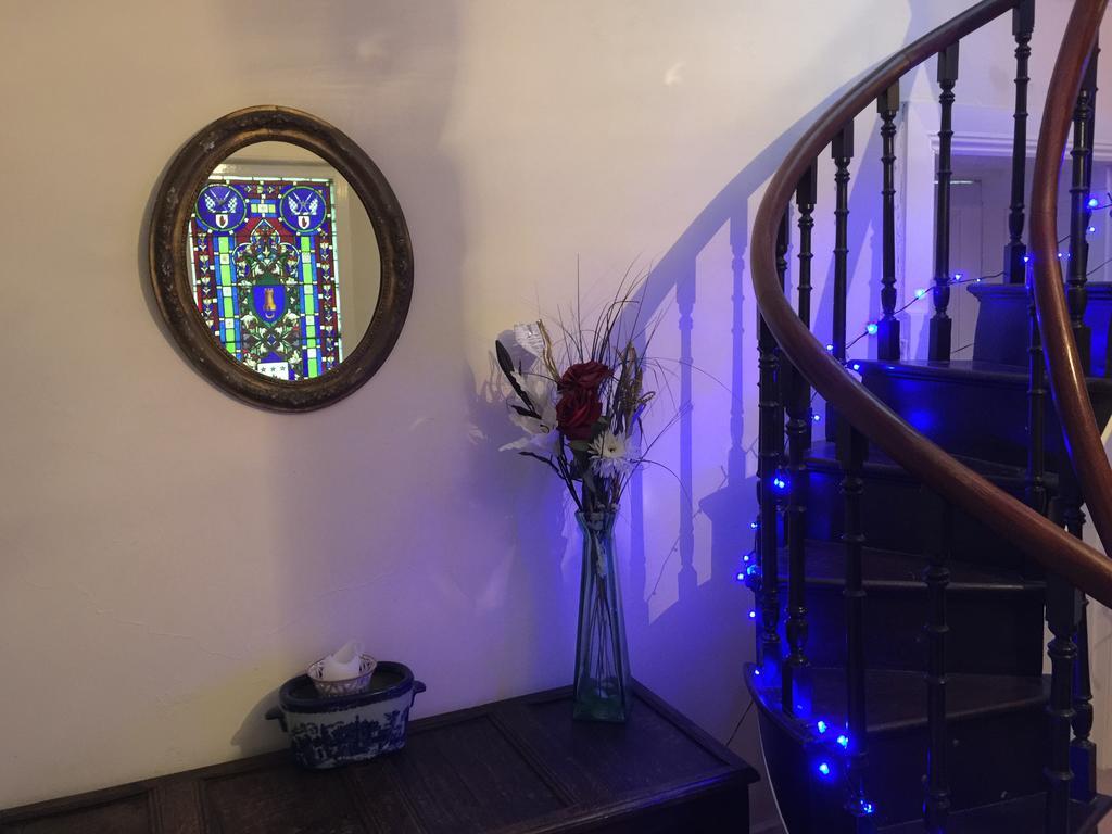The Priory B&B Whitchurch  ภายนอก รูปภาพ