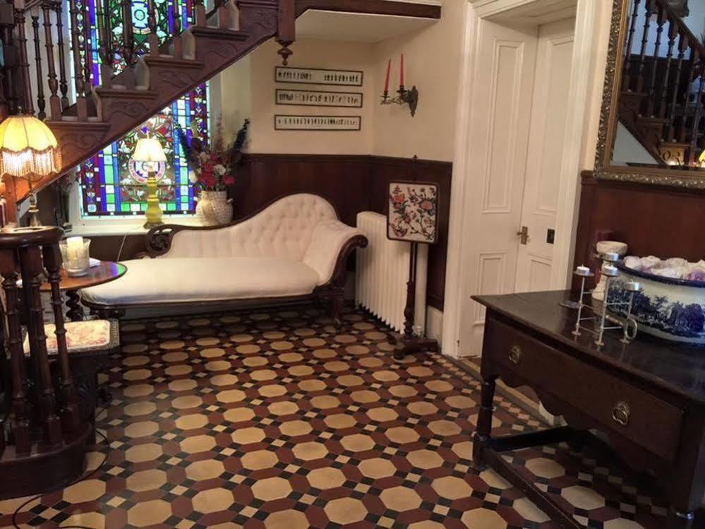 The Priory B&B Whitchurch  ภายนอก รูปภาพ