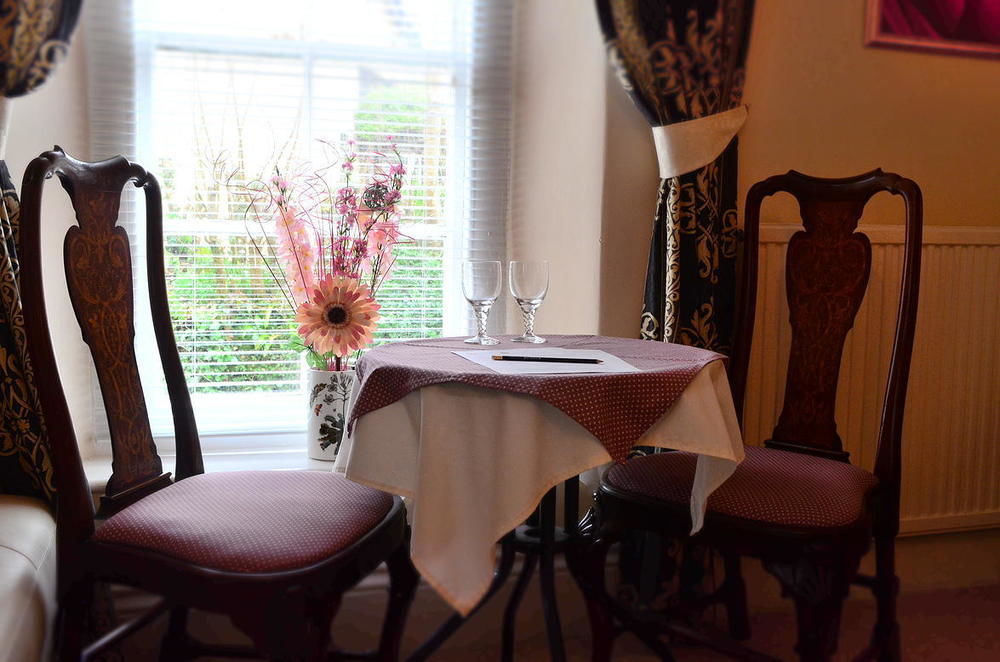 The Priory B&B Whitchurch  ภายนอก รูปภาพ