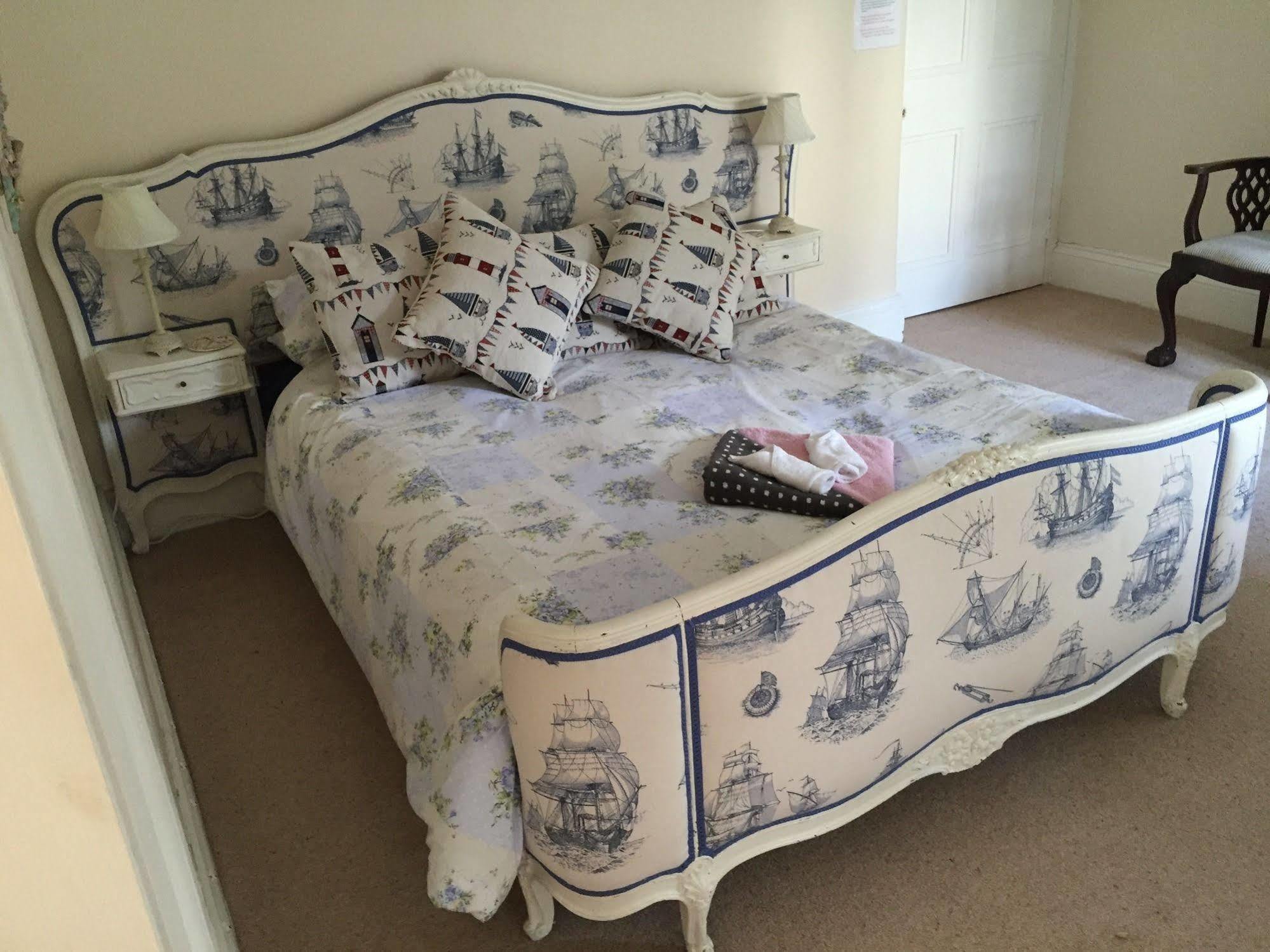 The Priory B&B Whitchurch  ภายนอก รูปภาพ