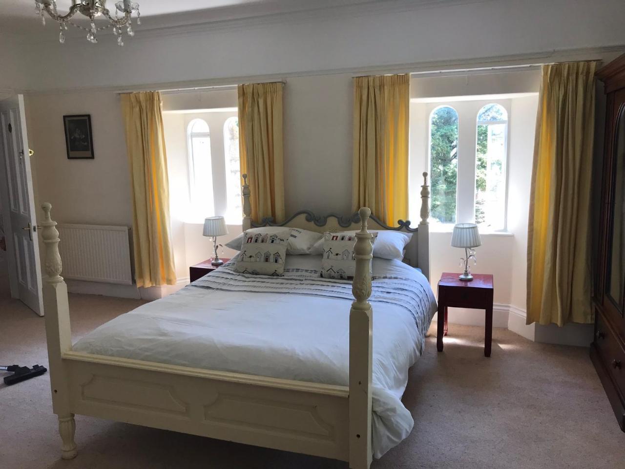 The Priory B&B Whitchurch  ภายนอก รูปภาพ