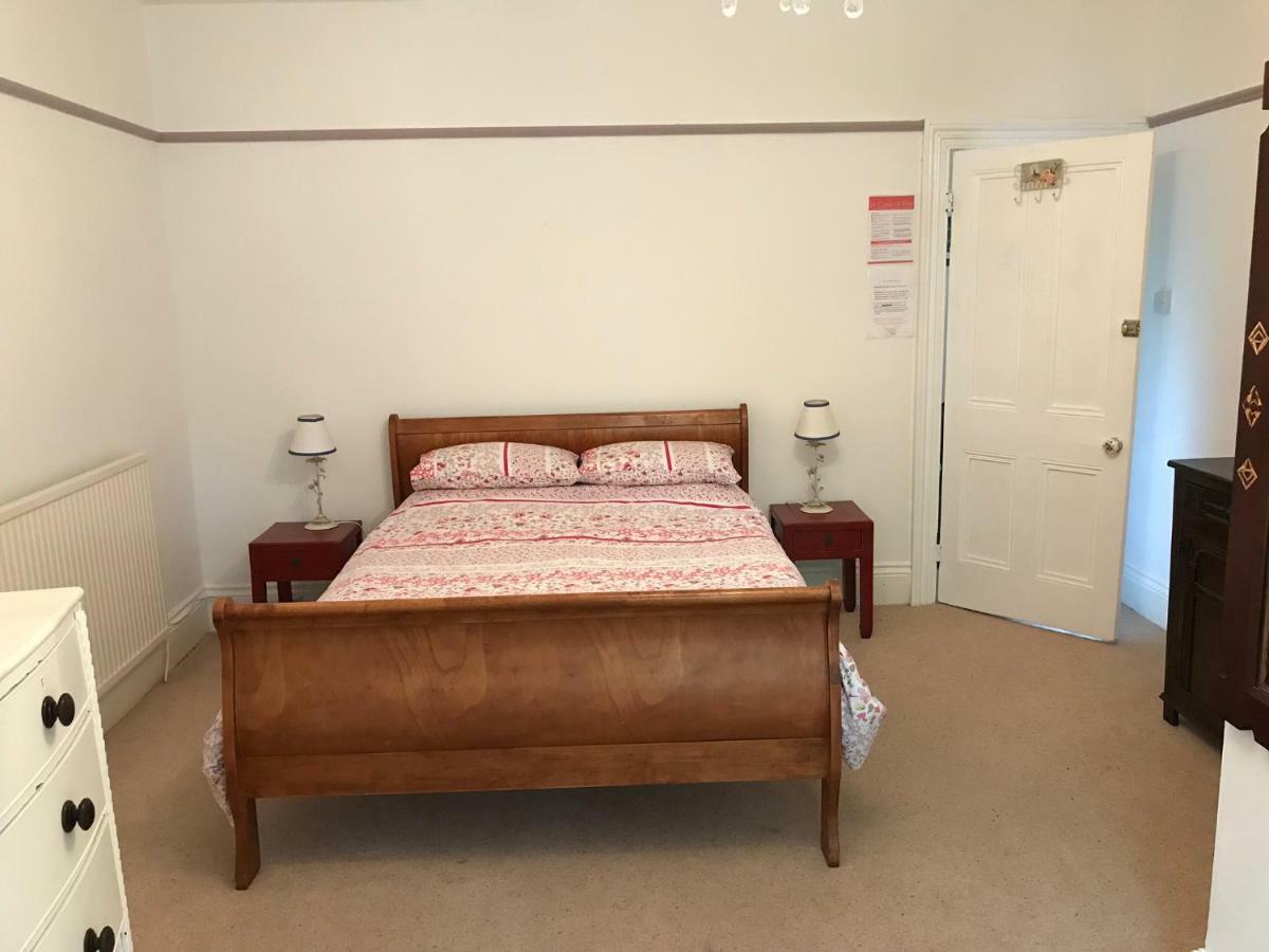 The Priory B&B Whitchurch  ภายนอก รูปภาพ
